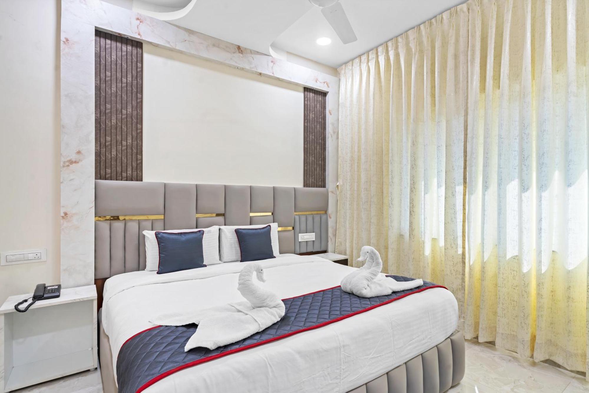 Hotel Sky Land Khammam Экстерьер фото