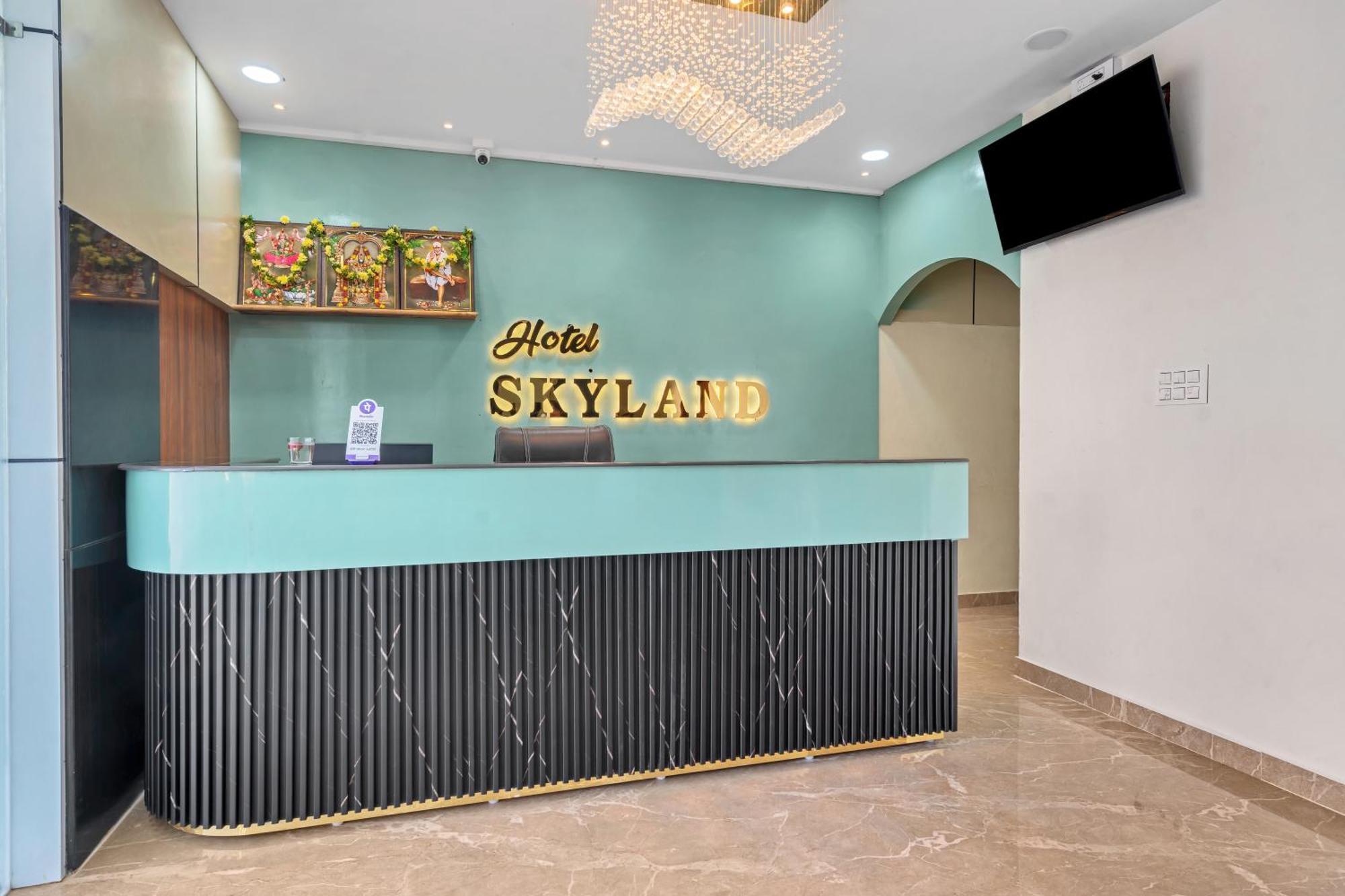 Hotel Sky Land Khammam Экстерьер фото